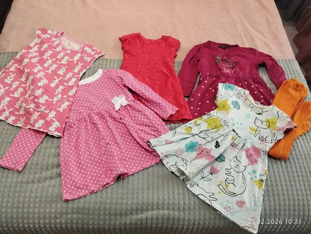 Продажа двух Киндер-сюрпризов - Разное в Ижевск