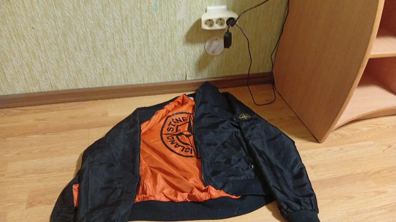 Продажа джордонов и бомбера стоника - Кроссовки (Одежда) в Ижевск