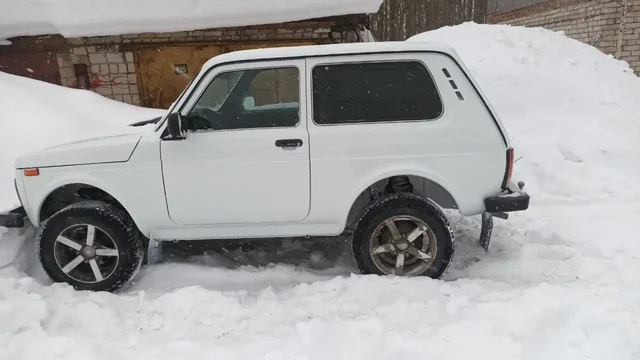 Продажа Лада Нива 2015 года - Легковые автомобили в Ижевск