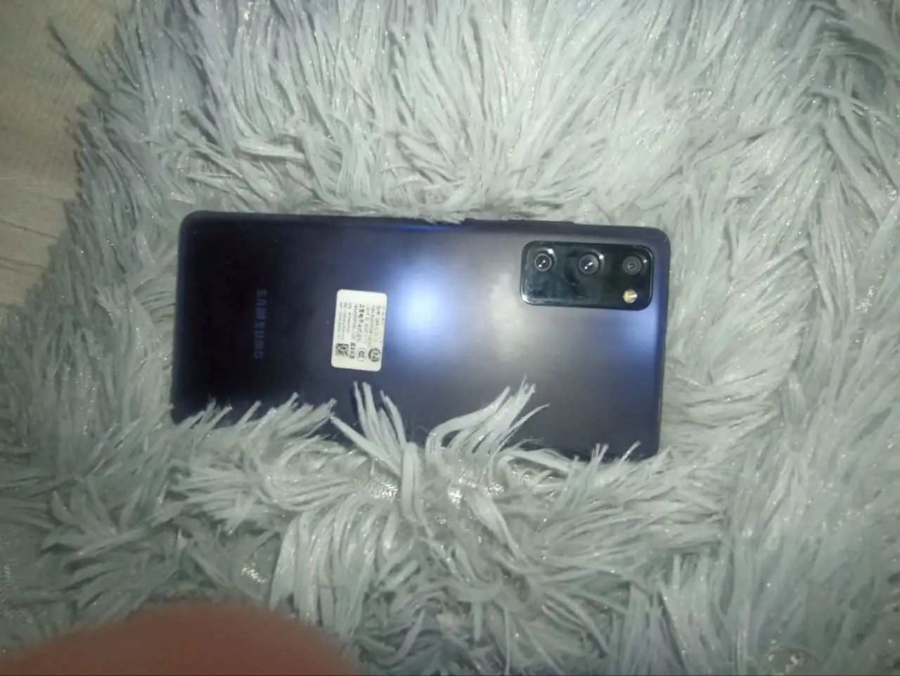 Смартфон Samsung S20 FE 5G с поврежденным дисплеем - Смартфоны и телефоны (Электроника) в Ижевск