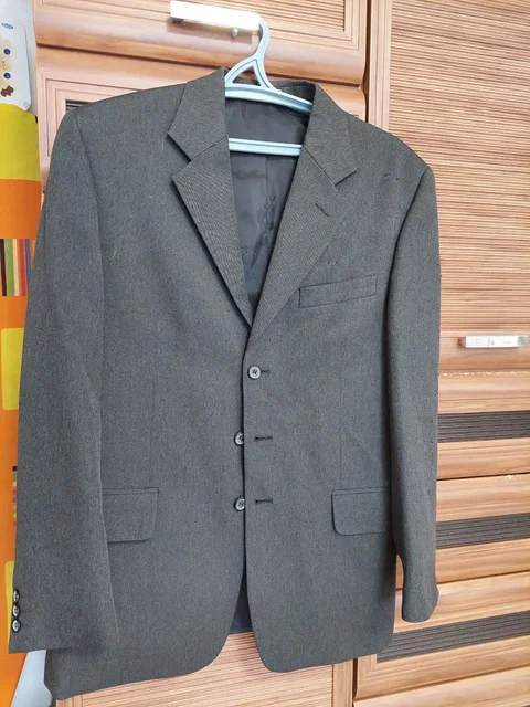 Мужские пиджаки 48-50 размер натуральная ткань с шерстью - частное объявление в Ижевск
