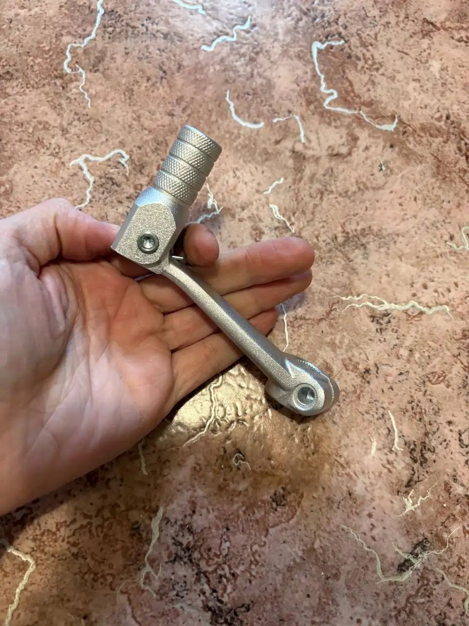 Продажа новой лапки КПП для эндуро - Мотоциклетные запчасти (Запчасти) в Ижевск