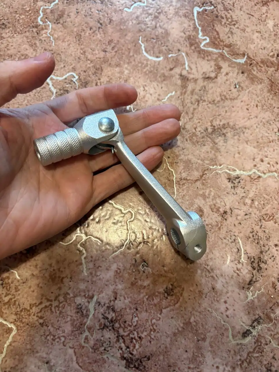 Продажа новой лапки КПП для эндуро - Мотоциклетные запчасти (Запчасти) в Ижевск