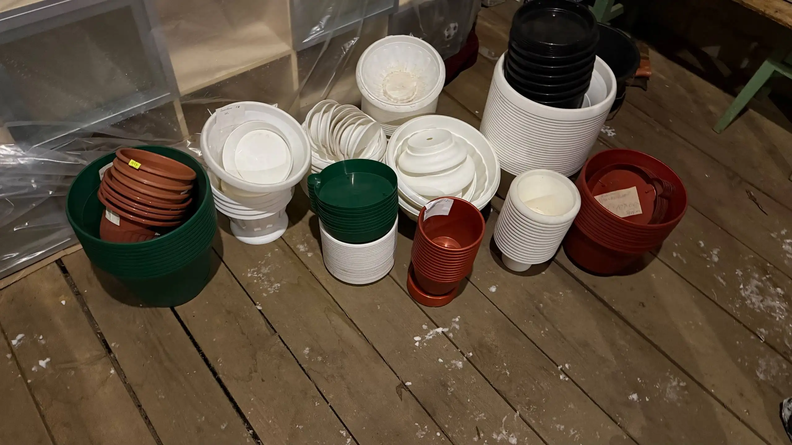 Продам горшки - Садовый инвентарь (Для дома и дачи) в Ижевск