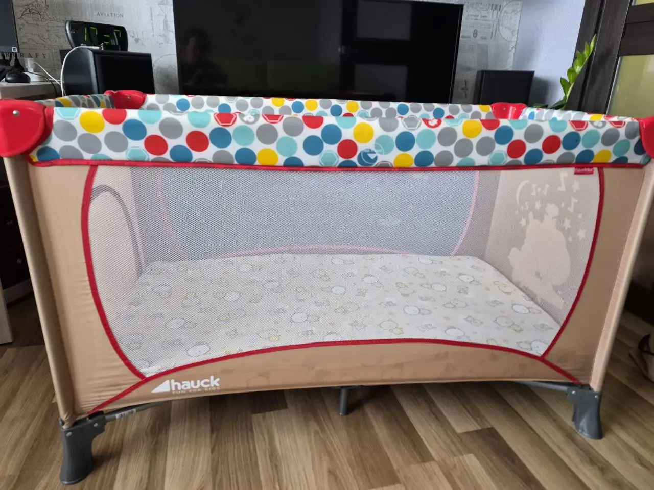 Продажа детского манежа с матрасом и шариками - Манежи (Товары для детей) в Ижевск