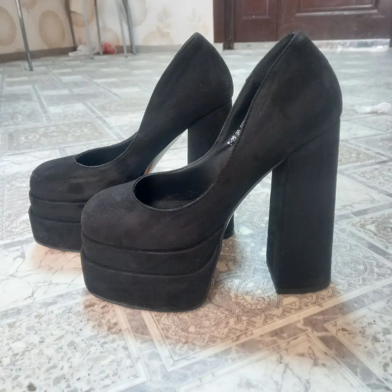 Продам туфли 35 размера - Обувь (Одежда) в Ижевск