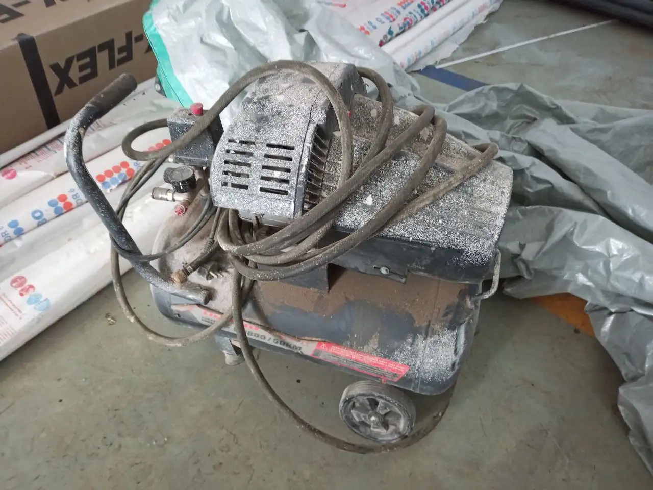 Продажа компрессоров, паяльника и аппарата плазменной резки - Оборудование (Готовый бизнес и оборудование) в Ижевск