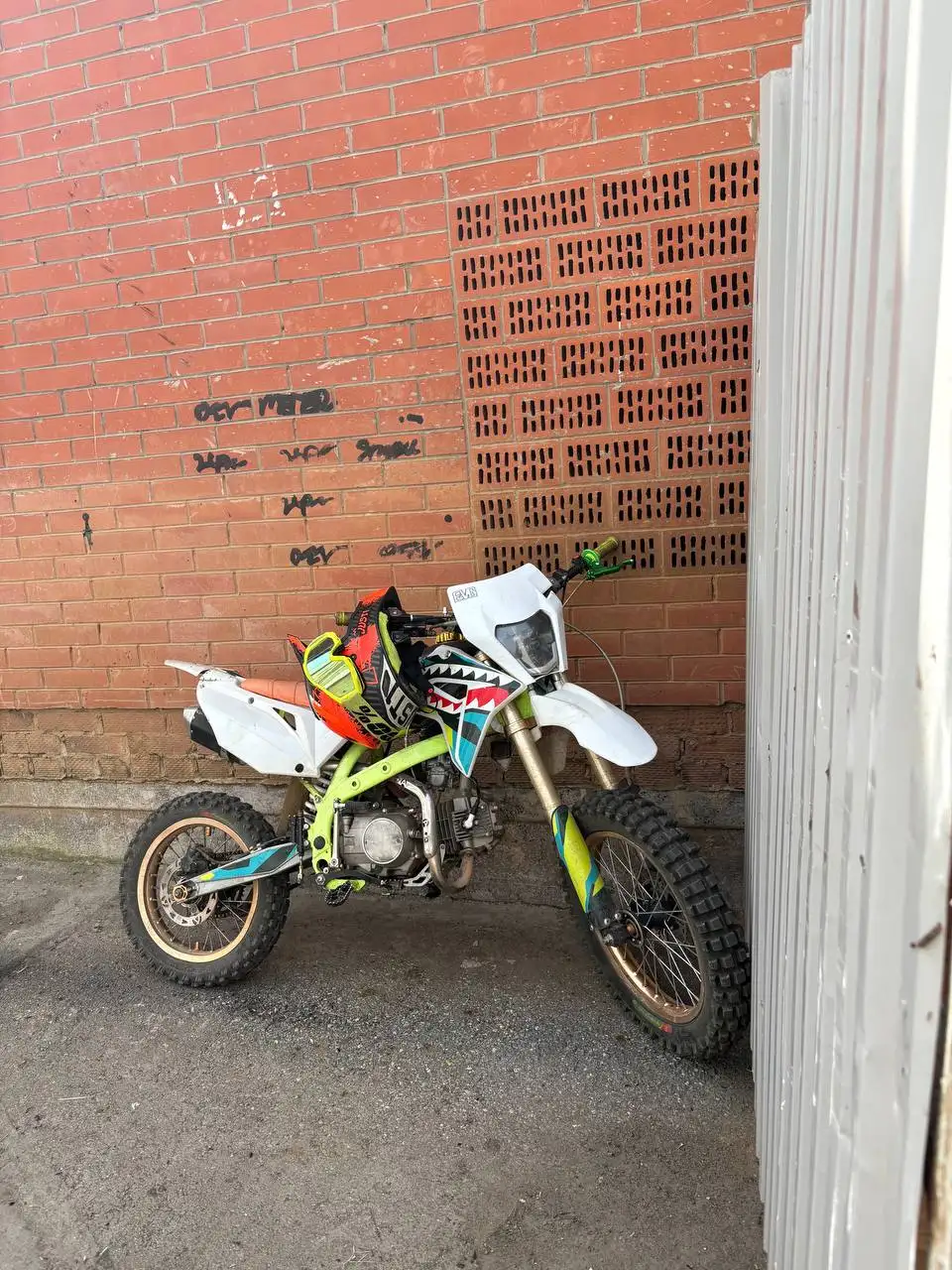 Продажа мотоцикла 125 кубов с пробегом 150 тыс. км - Мотоциклы (Авто) в Ижевск