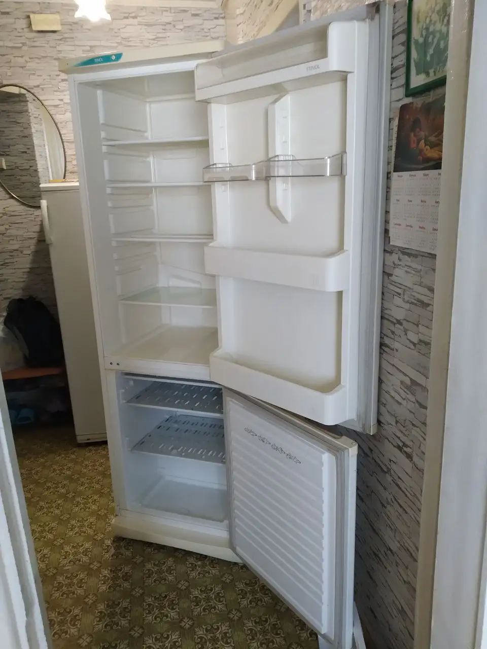 Холодильник Стинол с морозильной камерой - Бытовая техника (Для дома и дачи) в Ижевск