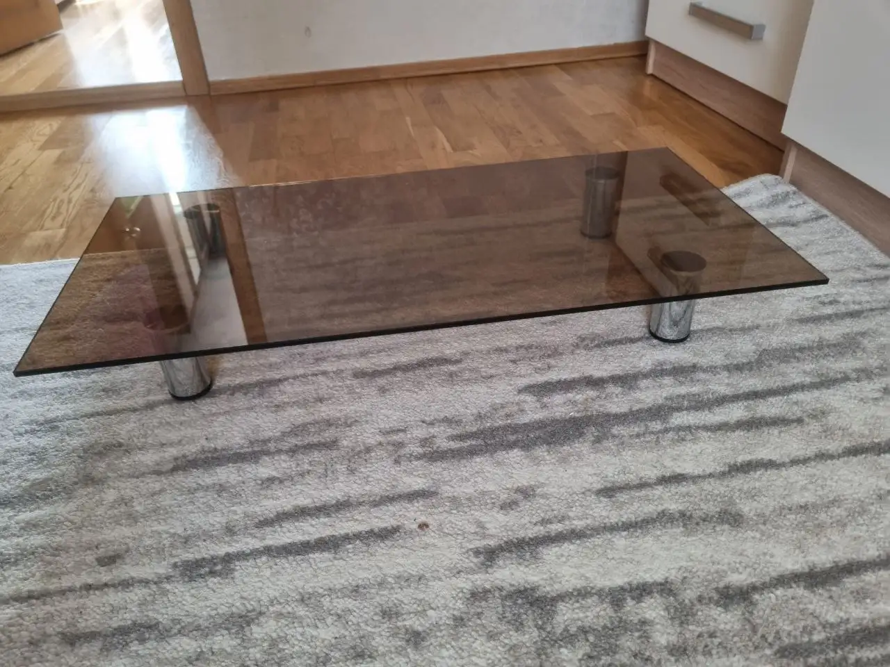 Тумба стеклянная под телевизор - Мебель (Для дома и дачи) в Ижевск