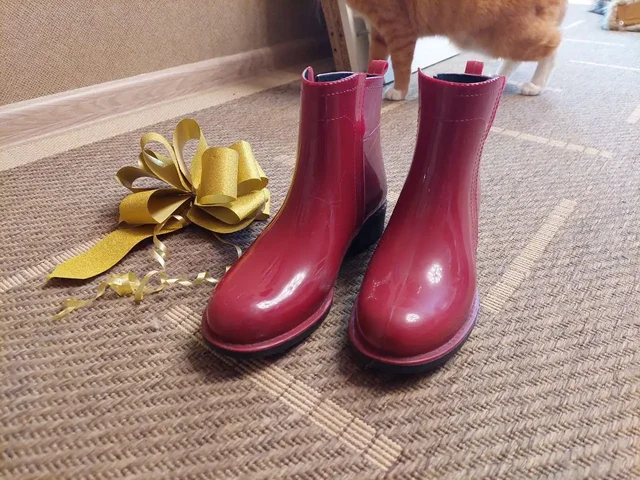 Резиновые сапоги розовые 37й и черные 39й размер - Свитшоты в Ижевск