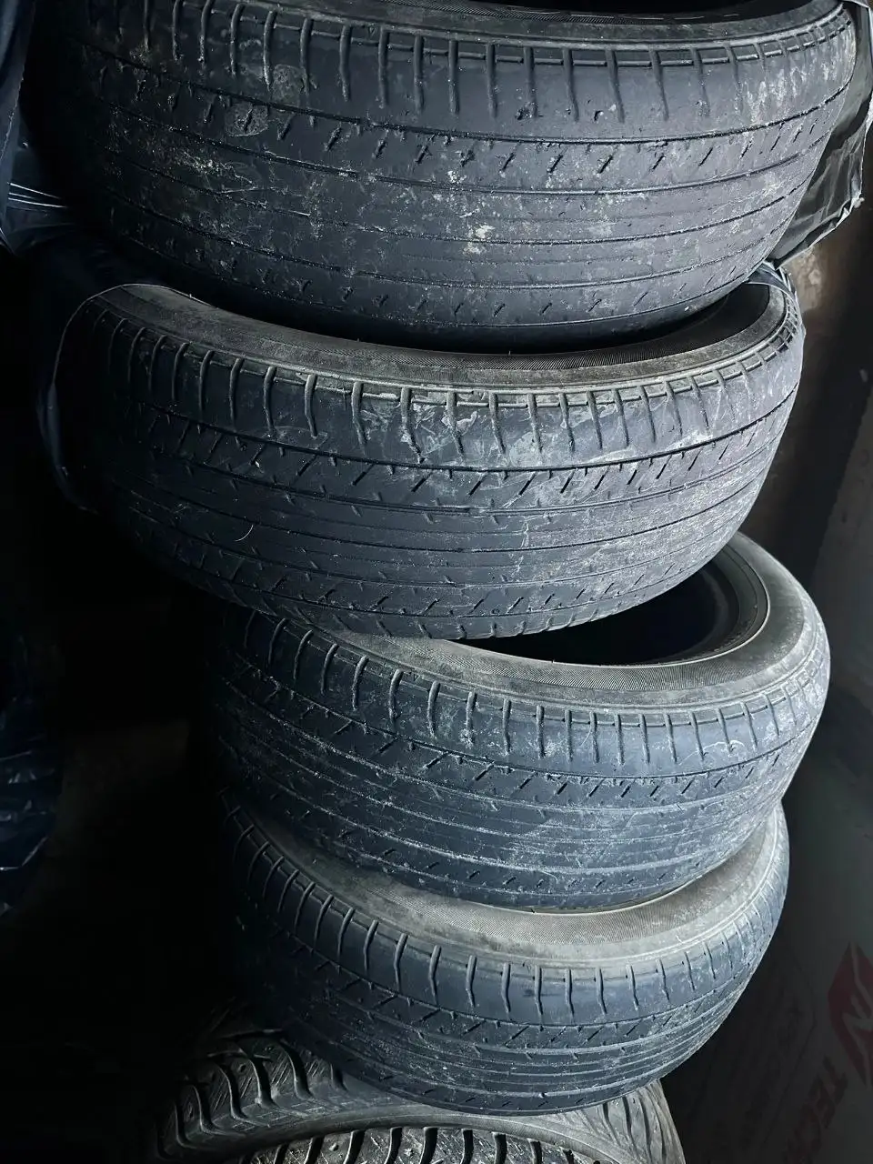 Продам летнюю резину Yokohama R17 215/60 - Шины и диски (Авто) в Ижевск