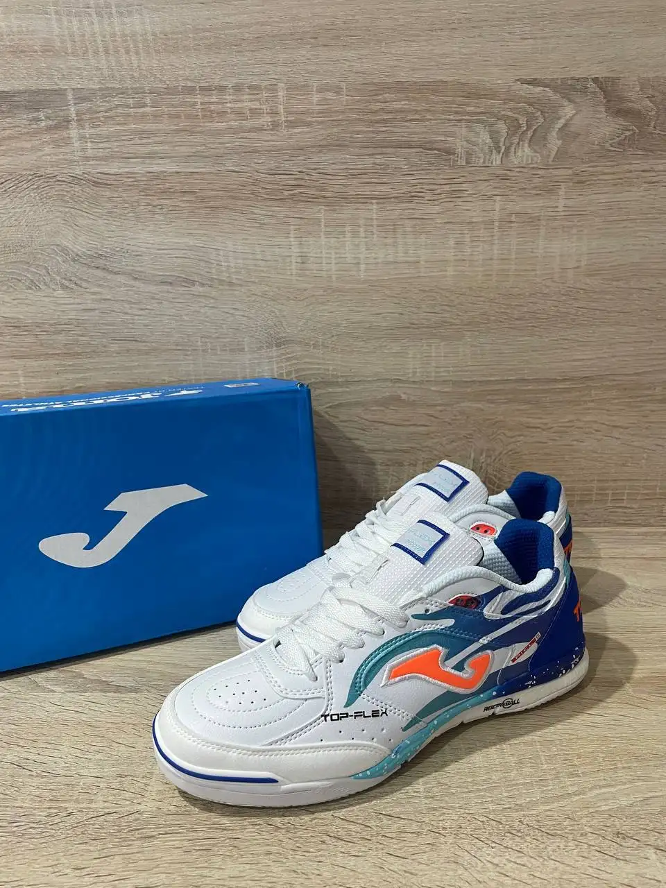 Продам футзалки - Спортивная обувь (Одежда) в Ижевск