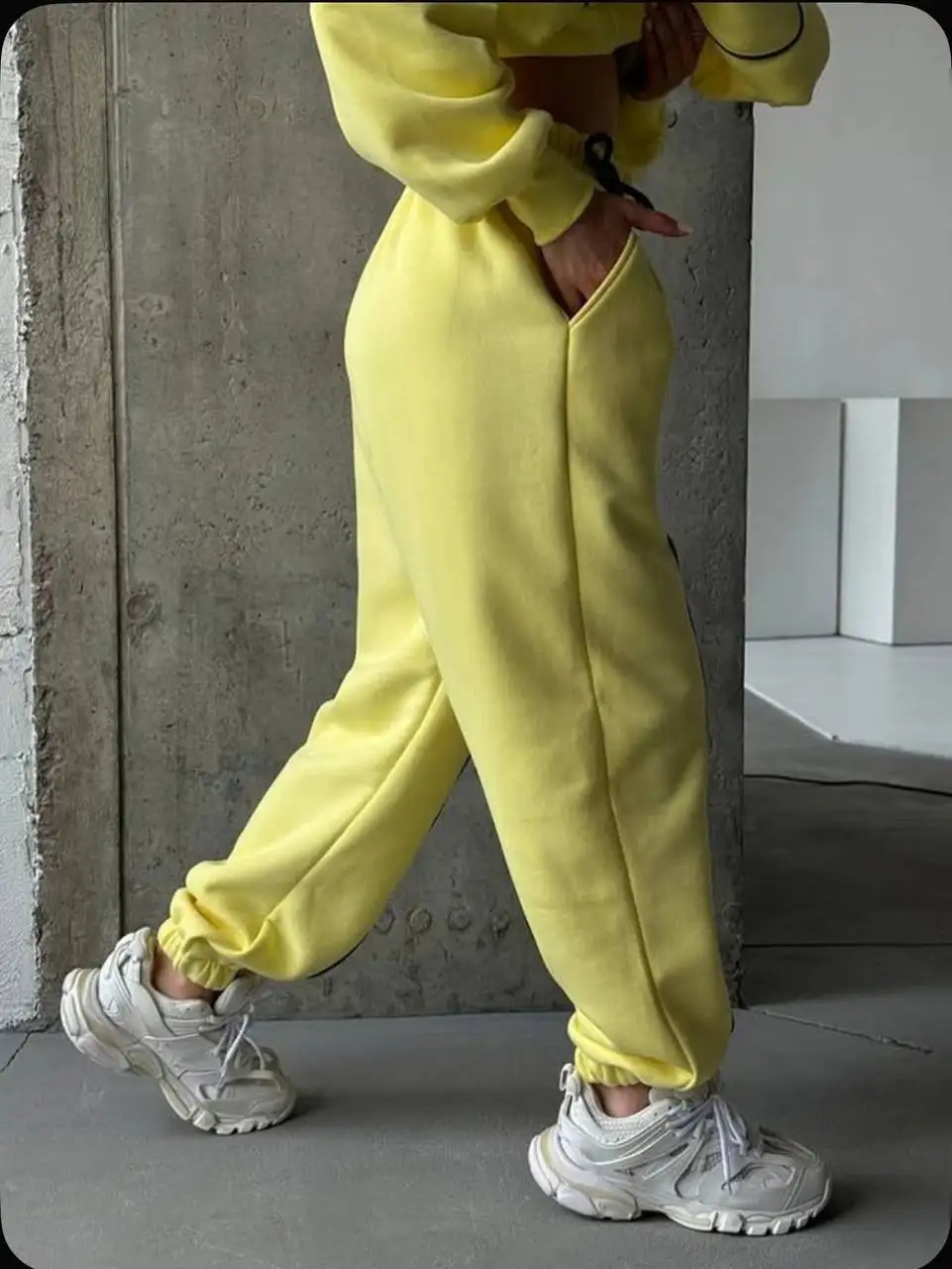 Новый спортивный костюм 42-46 размер - Спортивная одежда (Одежда) в Ижевск