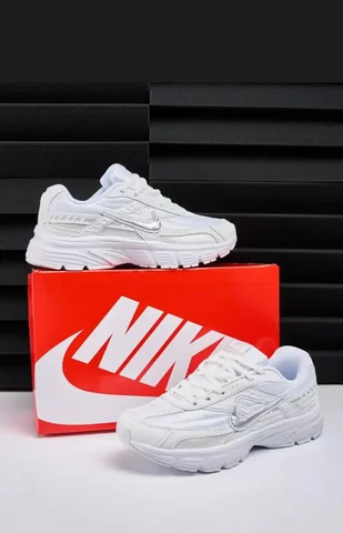 Продам кроссовки Nike новые размер 37-36 - Одежда в Ижевск