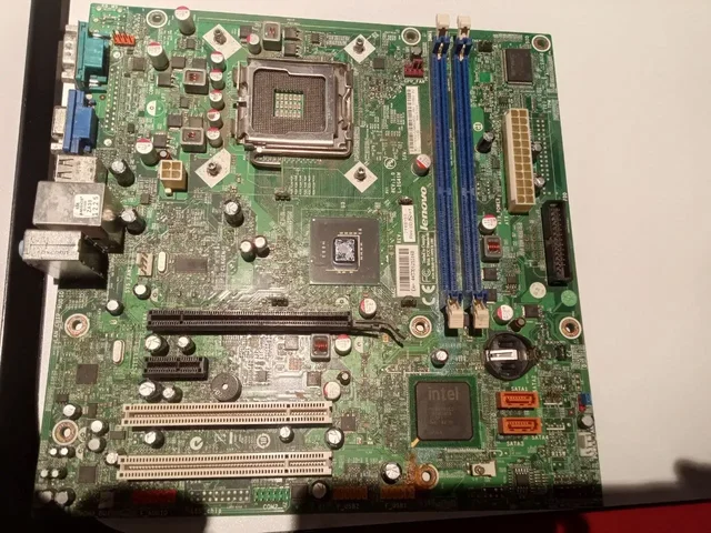 Продажа материнской платы - Компьютеры и комплектующие в Ижевск