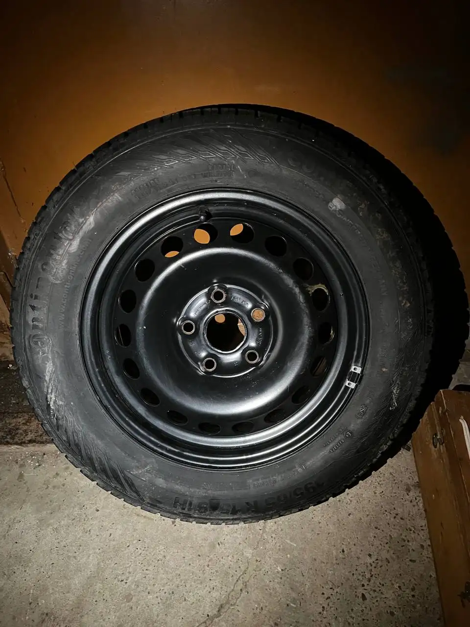 Штамп R15 с летней резиной 5x112 - Диски и шины (Запчасти) в Ижевск