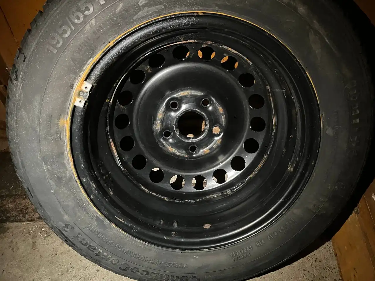 Штамп R15 с летней резиной 5x112 - Диски и шины (Запчасти) в Ижевск