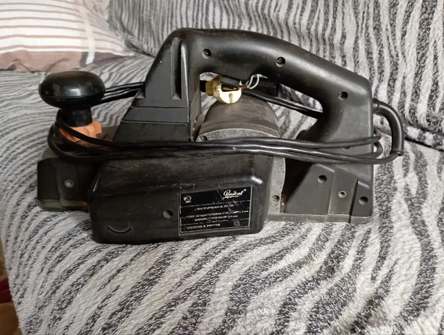 Продам электроинструмент - Компьютерная периферия в Ижевск