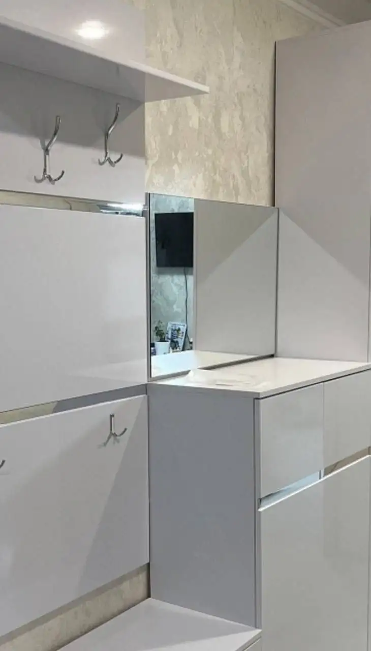 Прямоугольное зеркало для прихожей 53x77 см - Зеркала (Для дома и дачи) в Ижевск