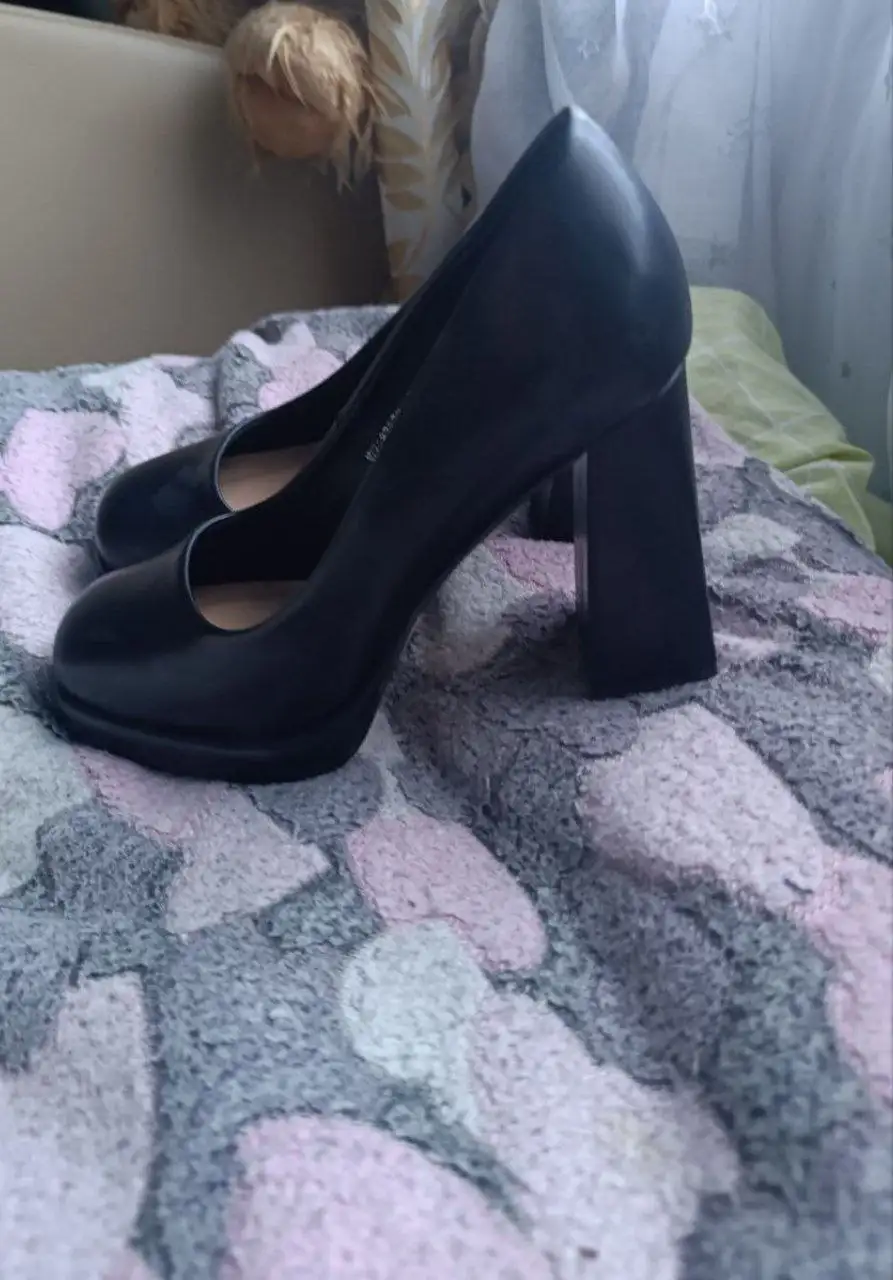 Платье и туфли (б/у) - Одежда в Ижевск