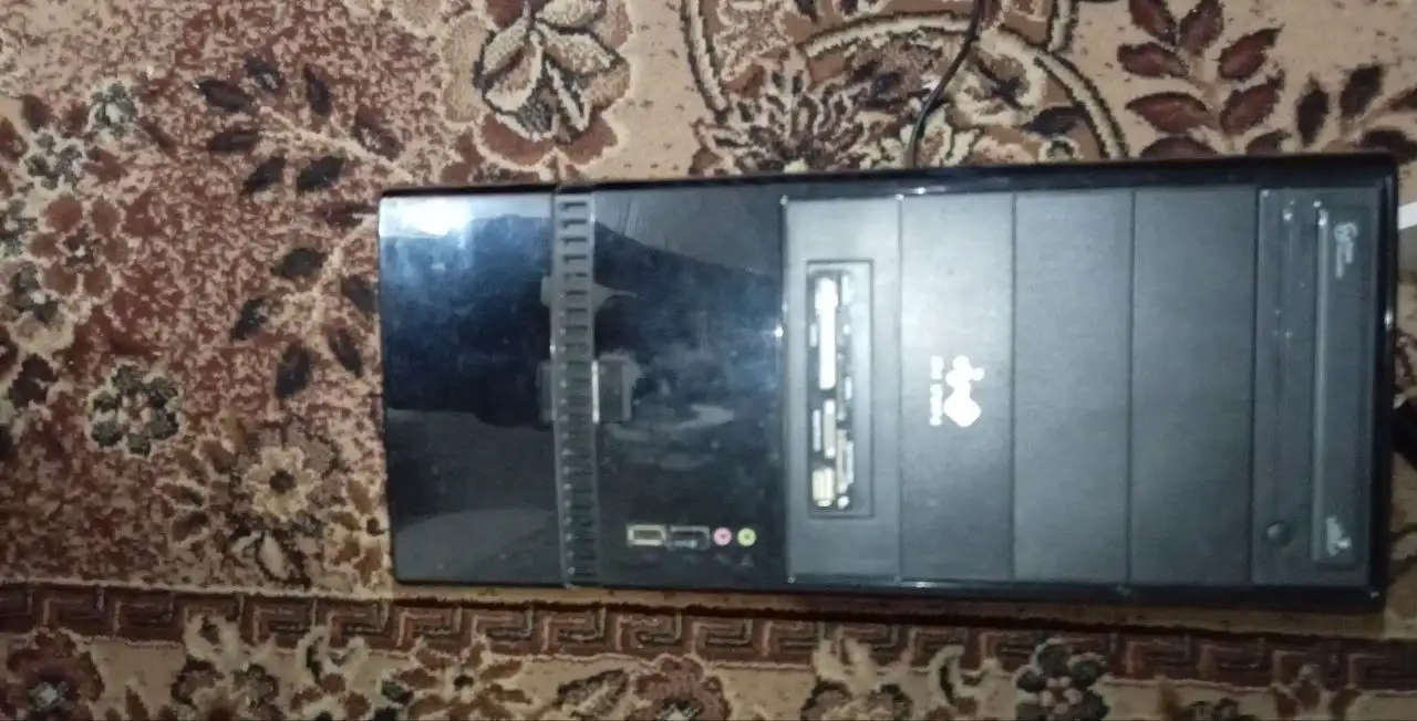 Системный блок, монитор и наушники - Компьютеры (Электроника) в Ижевск