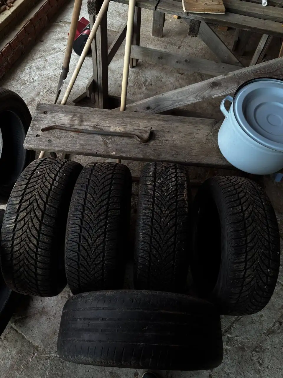 Шины Goodyear 205/50 R16 - Шины и диски (Авто) в Ижевск