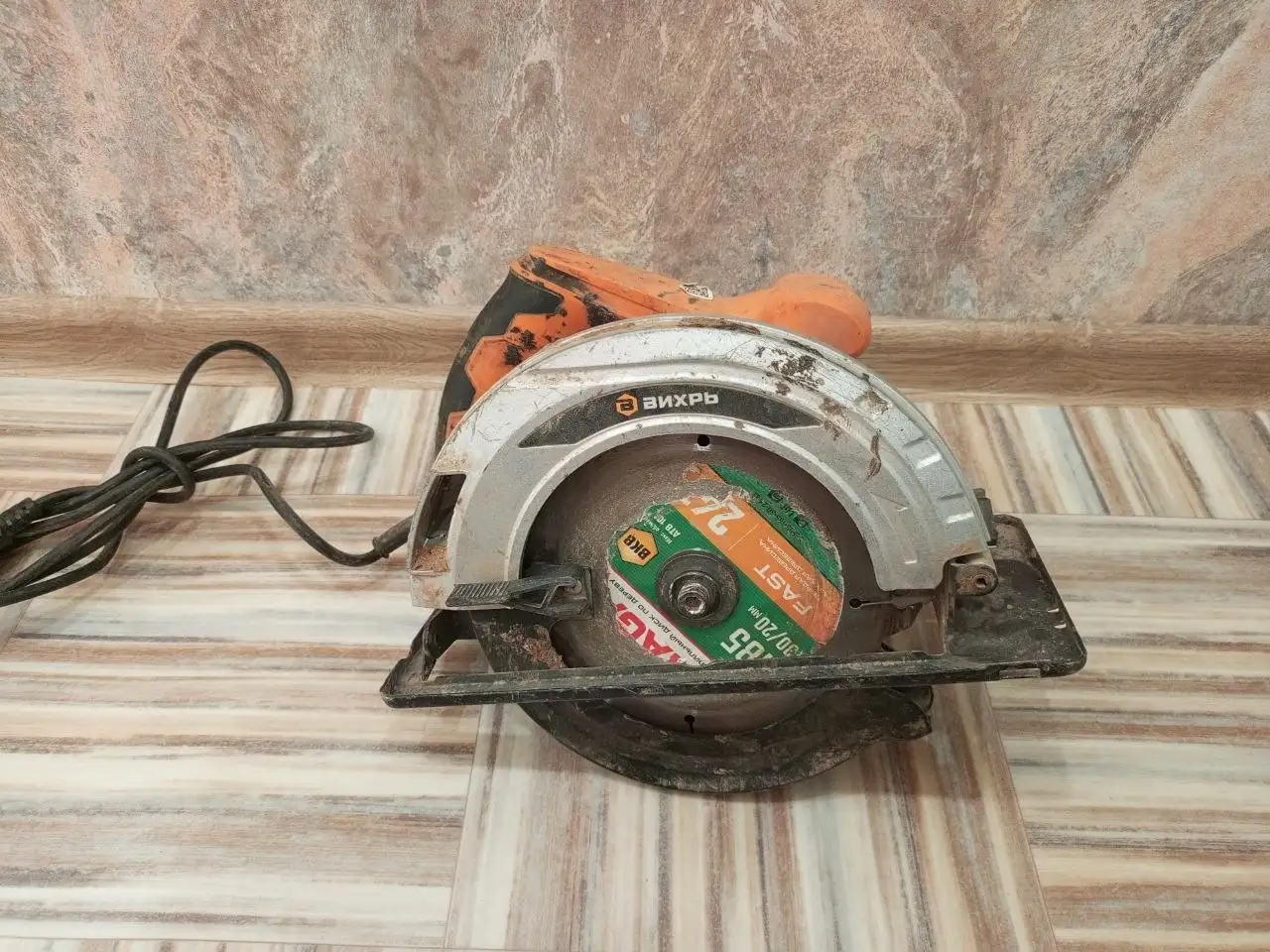 Болгарка Makita 230мм и циркулярка Вихрь - Инструменты (Электроника) в Ижевск