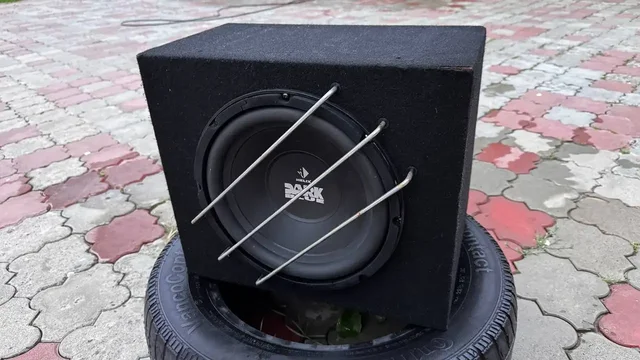 Продам сабвуфер с усилителем - Вейпы и запчасти в Ижевск