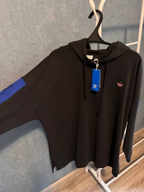 Худи Adidas новое - Велосипеды и самокаты в Ижевск