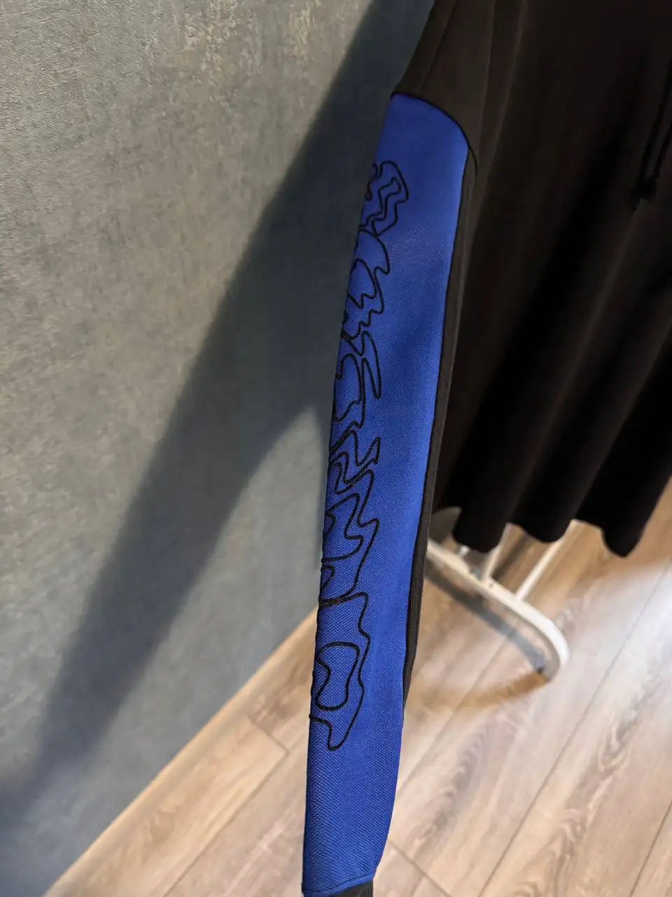 Худи Adidas новое - Одежда (Одежда) в Ижевск