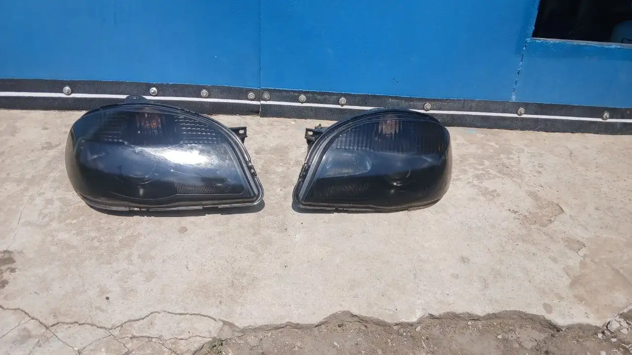 Продам тонированные фары на Шниву - Запчасти в Ижевск