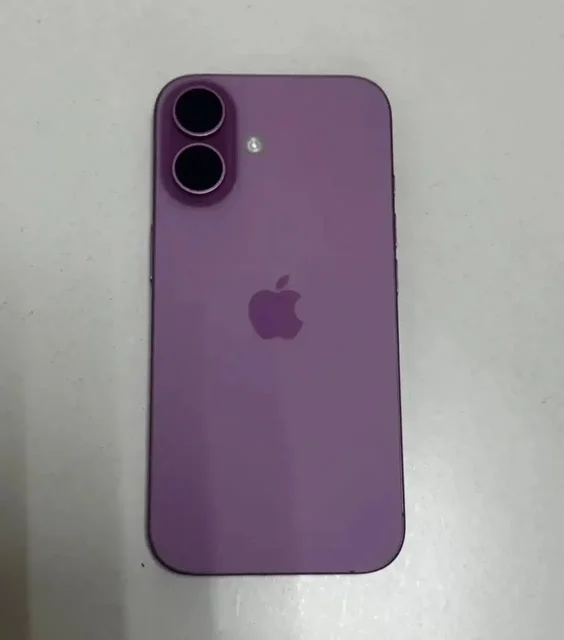 iPhone 16 в идеальном состоянии - Мобильные телефоны в Ижевск