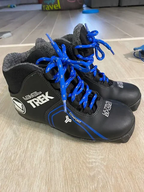 Лыжные ботинки 34 размер - Хобби и отдых в Ижевск