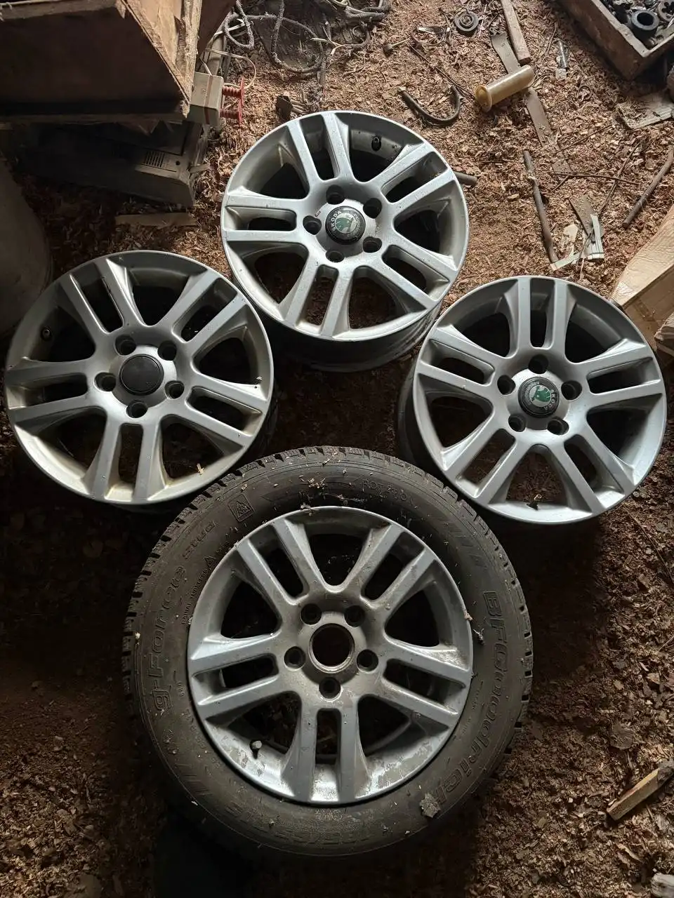 Диски R15 112 для гольф 6