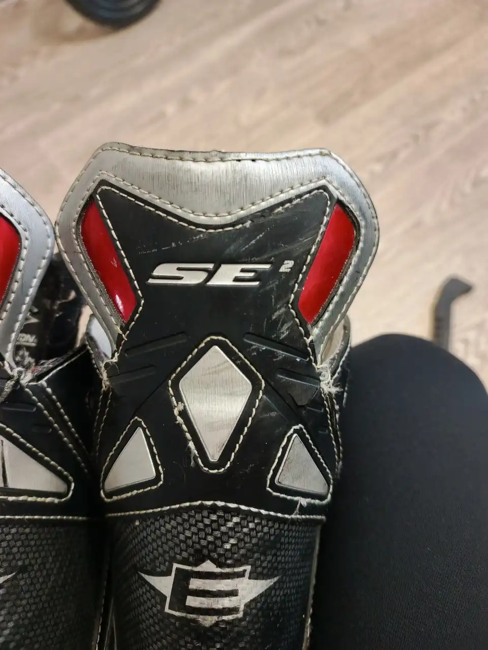 Хоккейные коньки Easton SE2 с дефектами