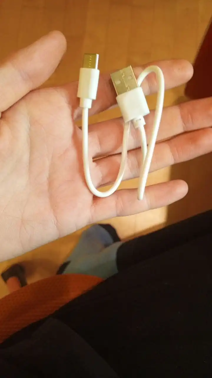 Продам беспроводные аккумуляторные микрофоны - Аудиотехника (Электроника) в Ижевск