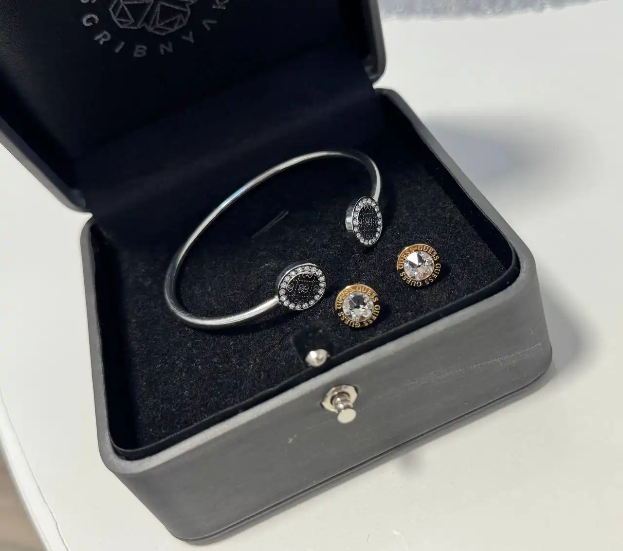 Оригинальные украшения Guess - Украшения (Одежда) в Ижевск