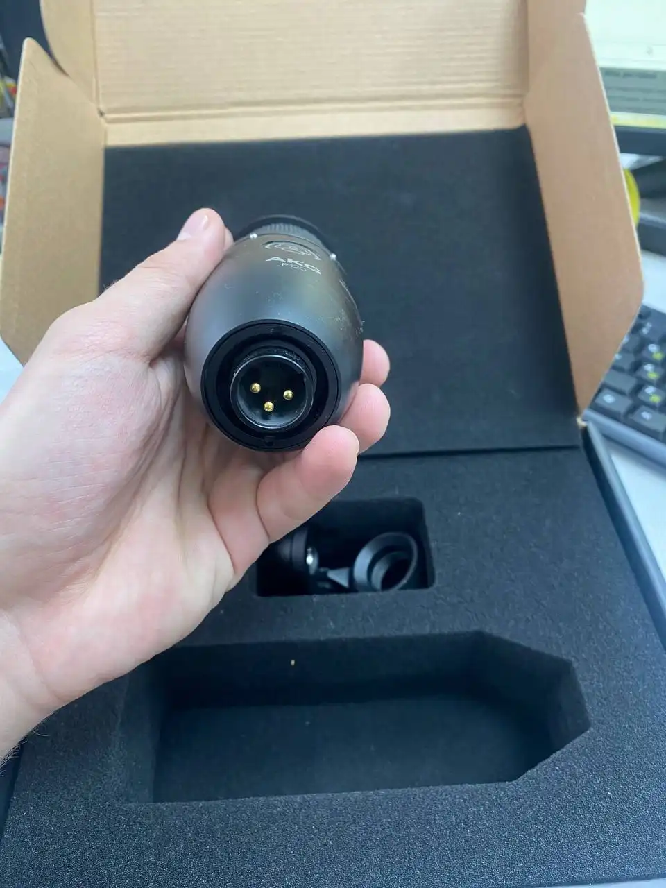 Продам микрофон AKG P120 конденсаторного типа - Аудиотехника (Электроника) в Ижевск