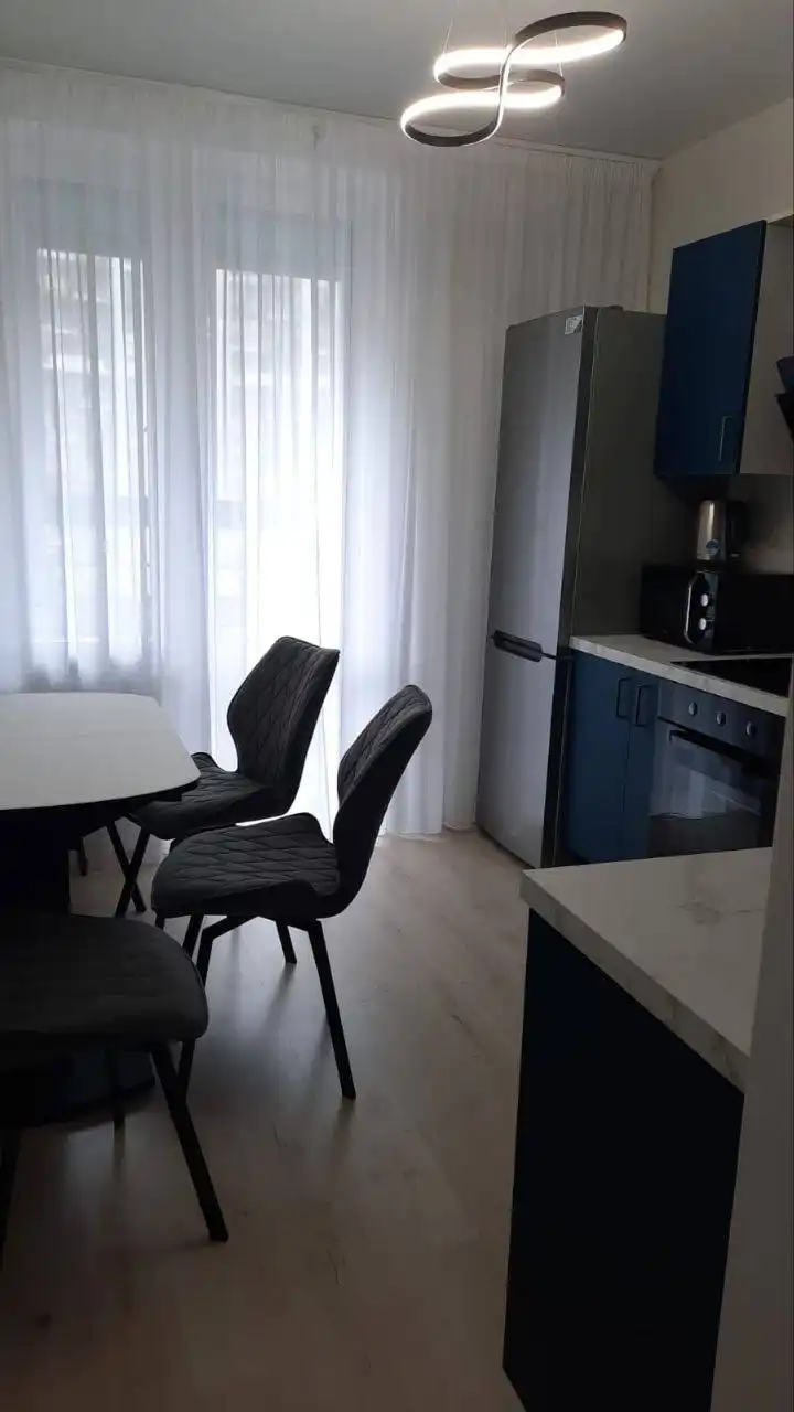 Сдам двухкомнатную квартиру на ул. Рауиса Гареева - Аренда квартир (Недвижимость) в Казань