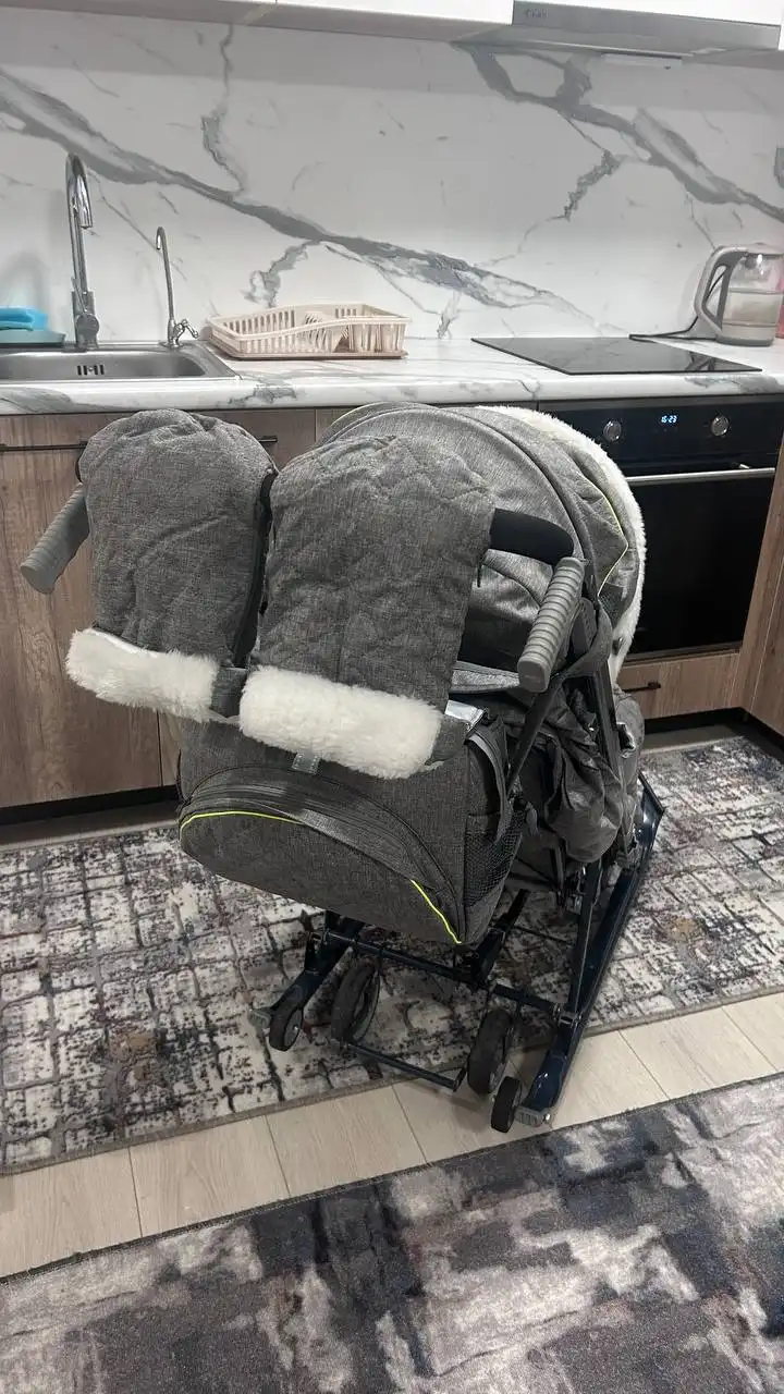 Продам санки-коляску Ника 7-7