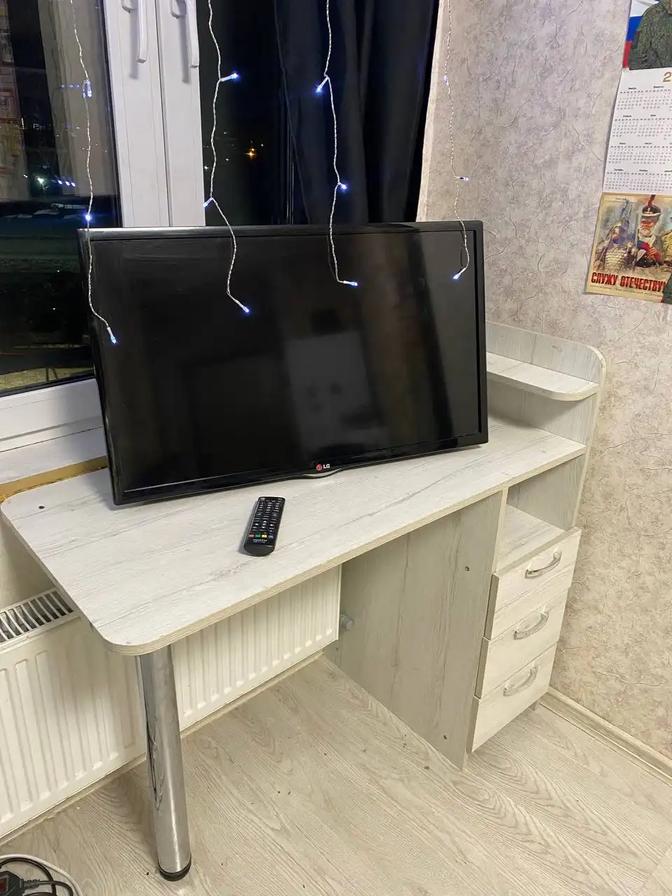 Продажа мебели и телевизора