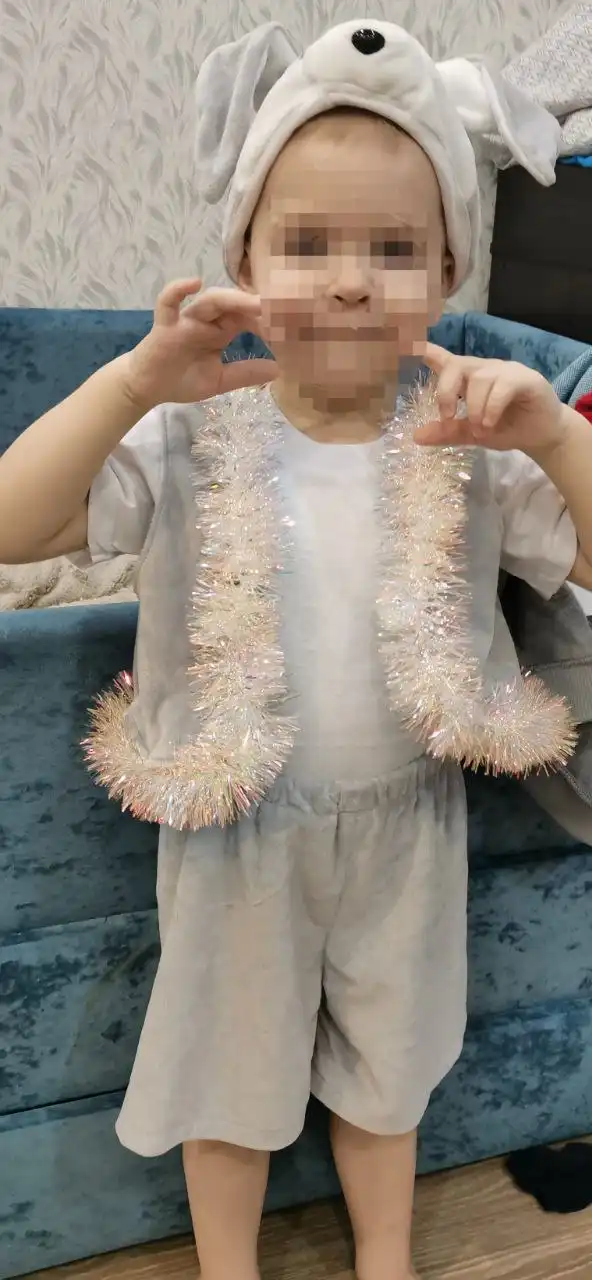 Продам костюм зайчика на 98-104 рост