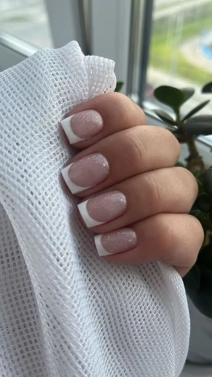 Новогодние подарки и лазерная эпиляция в салоне