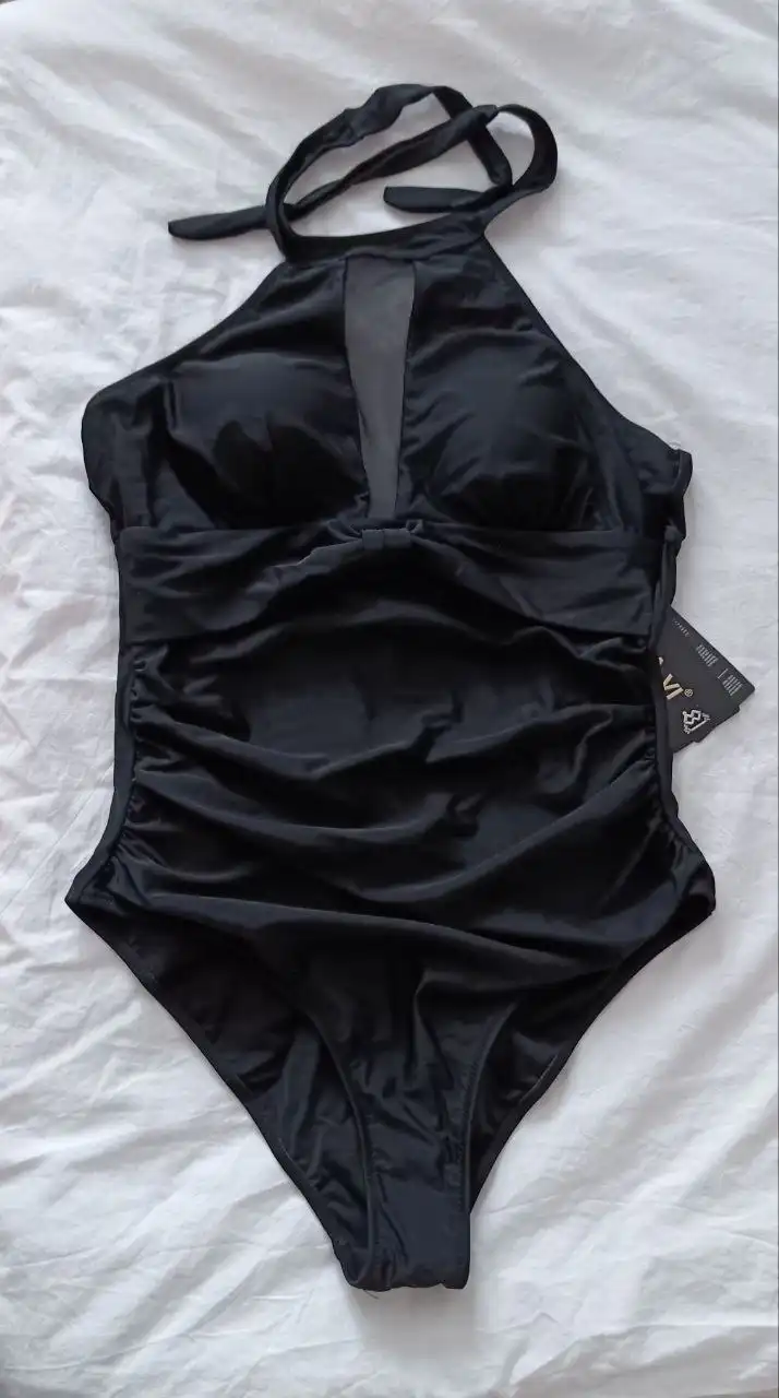 Топ, шортики, купальник и платье новые