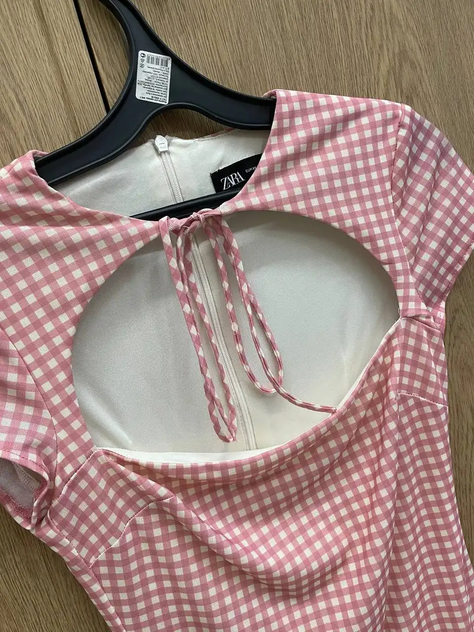 Продажа платьев Zara, Mango