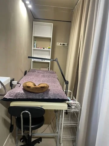 Сдам в аренду рабочее место - Недвижимость в Тюмень