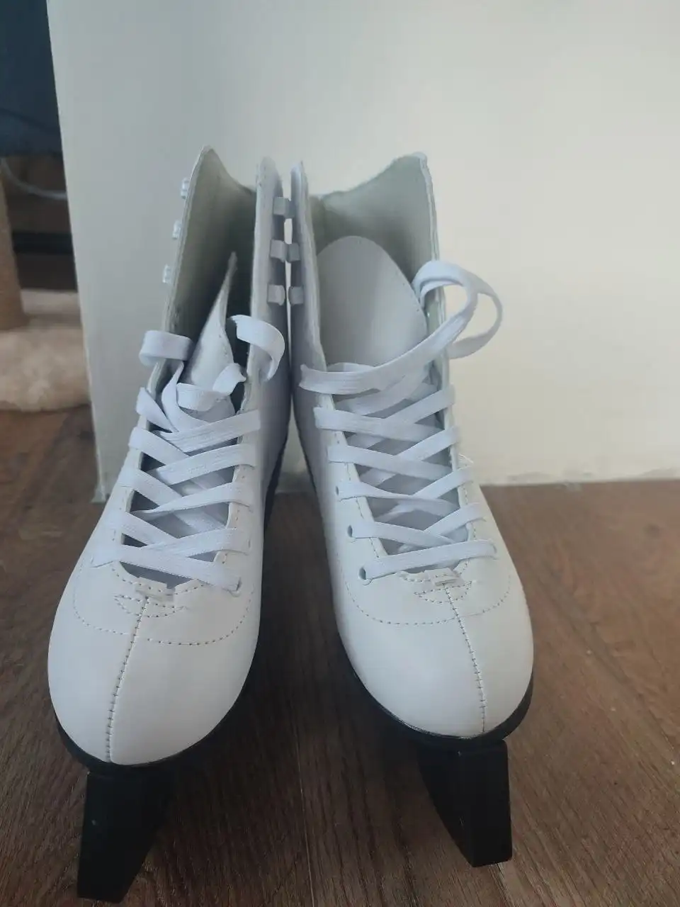 Коньки 37 размер - Спортивный инвентарь (Барахолка) в Тюмень