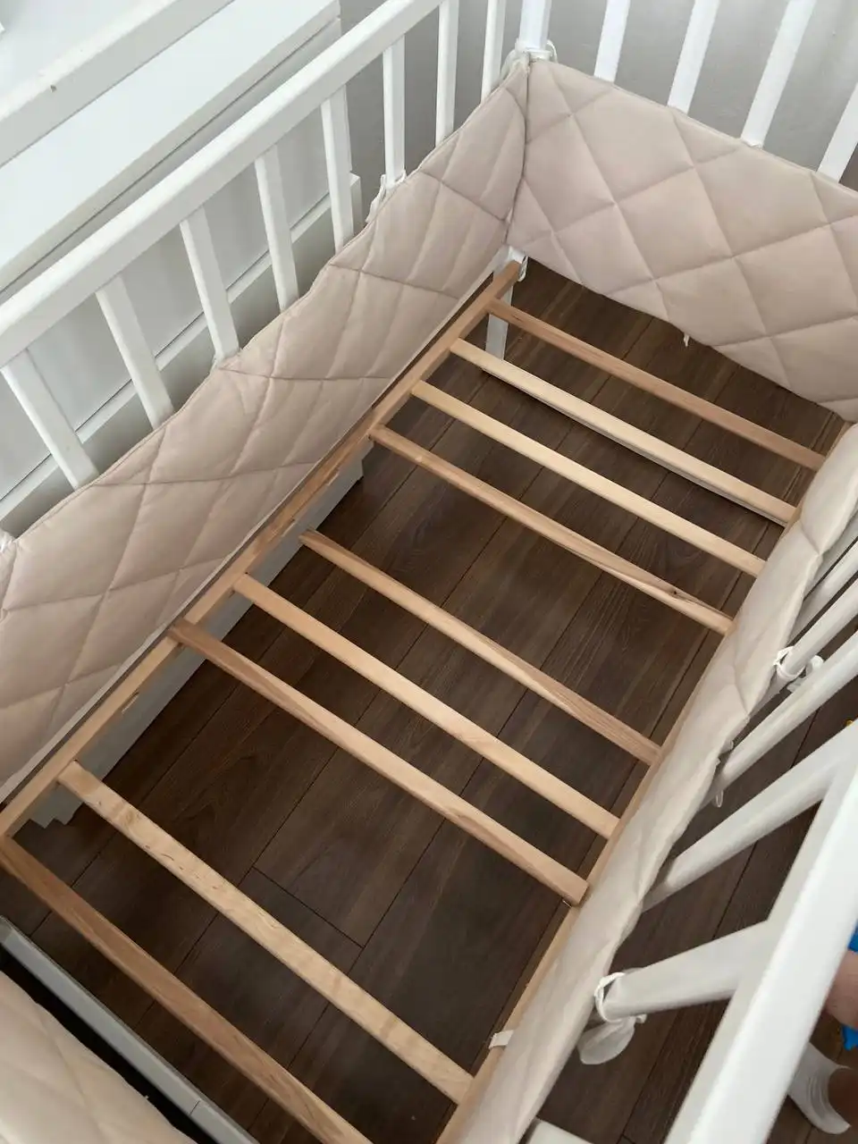 Детская кроватка с матрасом и бортиками - Кроватки (Товары для детей) в Тюмень