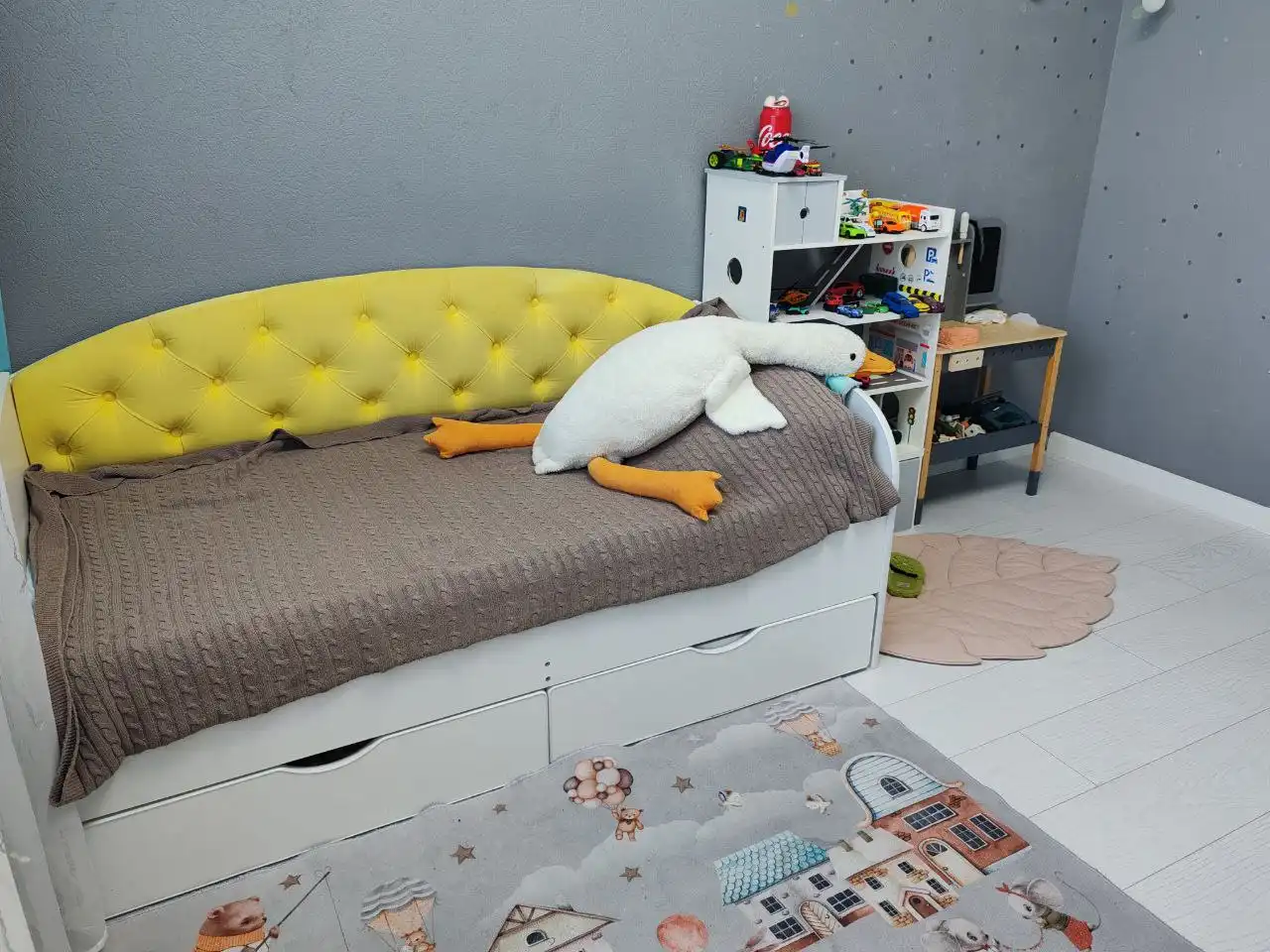 Продам кровать с матрасом - Мебель (Барахолка) в Тюмень